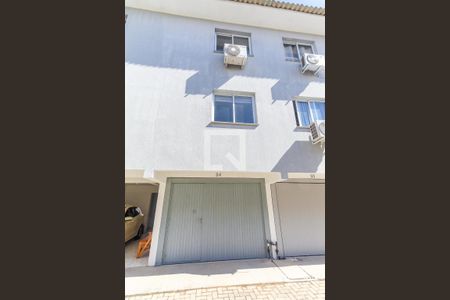 Casa de condomínio à venda com 75m², 2 quartos e 1 vagaFachada