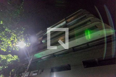 Apartamento à venda com 65m², 2 quartos e 2 vagasFachada