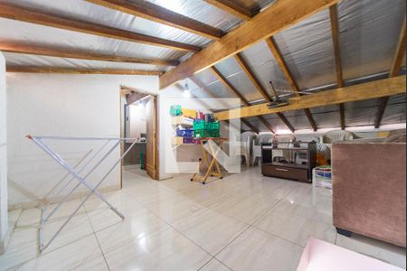Casa de condomínio à venda com 72m², 2 quartos e 2 vagas Casa de condomínio à venda com 72m², 2 quartos e 2 vagasSótão