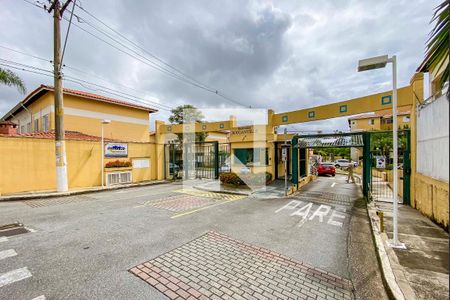 Casa de condomínio à venda com 72m², 2 quartos e 2 vagas Casa de condomínio à venda com 72m², 2 quartos e 2 vagasFachada e portaria