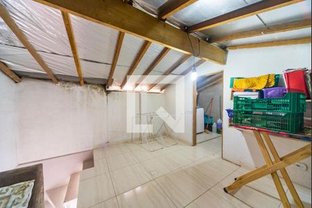 Casa de condomínio à venda com 72m², 2 quartos e 2 vagas Casa de condomínio à venda com 72m², 2 quartos e 2 vagasSótão
