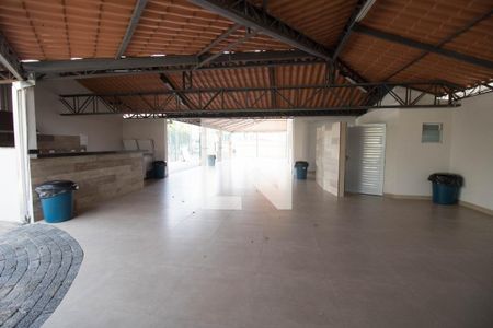 Casa de condomínio à venda com 72m², 2 quartos e 2 vagas Casa de condomínio à venda com 72m², 2 quartos e 2 vagasÁrea comum - Churrasqueira