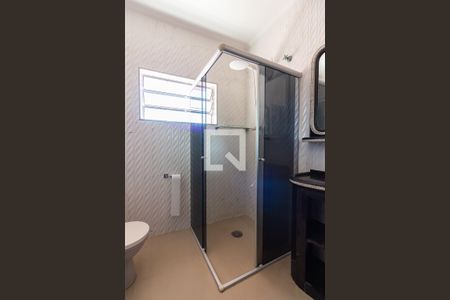 Casa à venda com 234m², 2 quartos e 2 vagas Casa à venda com 234m², 2 quartos e 2 vagasBanheiro da Suíte 1