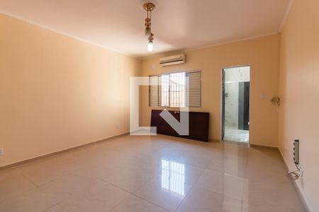 Casa à venda com 234m², 2 quartos e 2 vagas Casa à venda com 234m², 2 quartos e 2 vagasSuíte 2