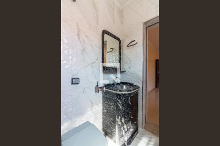 Casa à venda com 234m², 2 quartos e 2 vagas Casa à venda com 234m², 2 quartos e 2 vagasBanheiro da Suíte 2