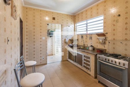 Casa à venda com 215m², 4 quartos e 3 vagasCozinha