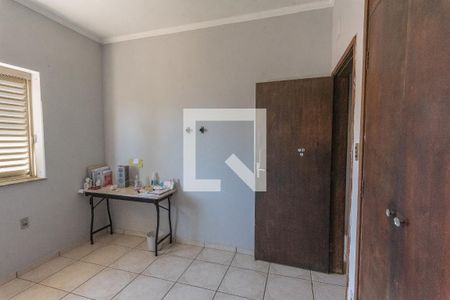 Casa à venda com 215m², 4 quartos e 3 vagasQuarto 1