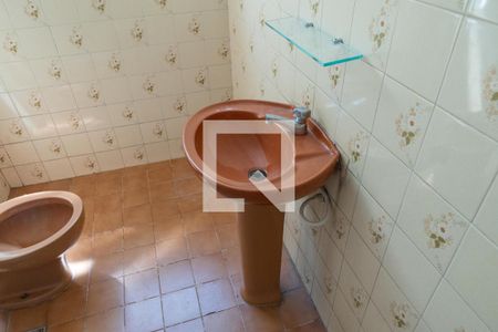 Casa à venda com 120m², 3 quartos e sem vaga Casa à venda com 120m², 3 quartos e sem vagaBanheiro Social