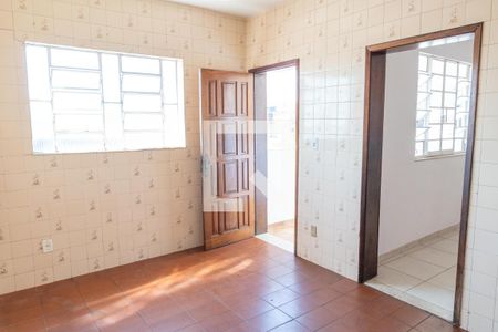 Casa à venda com 120m², 3 quartos e sem vaga Casa à venda com 120m², 3 quartos e sem vagaCozinha