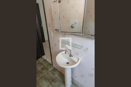 Casa à venda com 120m², 3 quartos e sem vaga Casa à venda com 120m², 3 quartos e sem vagaBanheiro da Suíte