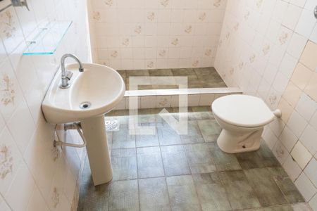 Casa à venda com 120m², 3 quartos e sem vaga Casa à venda com 120m², 3 quartos e sem vagaBanheiro da Suíte