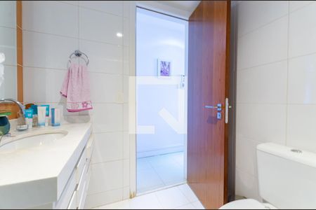 Apartamento à venda com 321m², 4 quartos e 3 vagasBanheiro da Suite 1