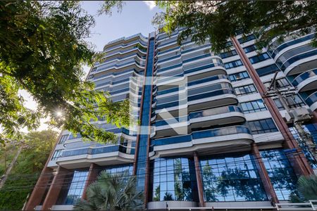 Apartamento à venda com 321m², 4 quartos e 3 vagasFachada