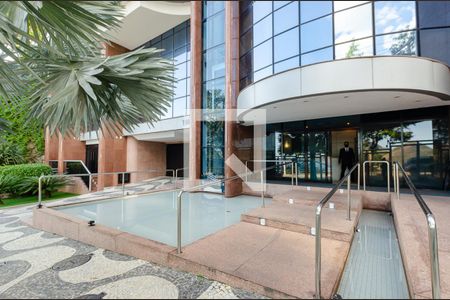 Apartamento à venda com 321m², 4 quartos e 3 vagasÁrea de Serviço