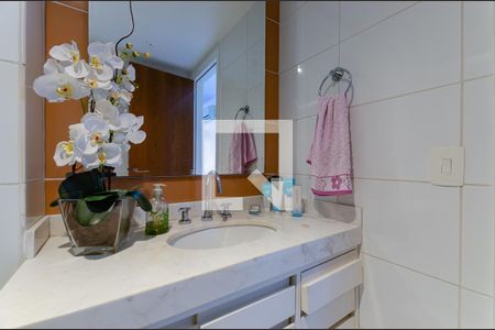 Apartamento à venda com 321m², 4 quartos e 3 vagasBanheiro da Suite 1