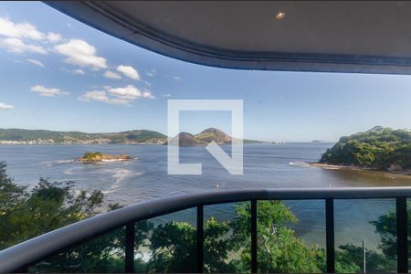 Apartamento à venda com 321m², 4 quartos e 3 vagasVista da Suite 2