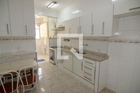 Apartamento para alugar com 96m², 3 quartos e 2 vagasCozinha