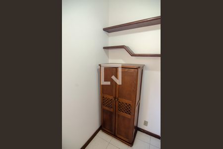 Apartamento para alugar com 96m², 3 quartos e 2 vagasQuarto de Serviço