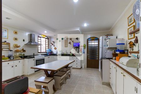 Casa para alugar com 350m², 4 quartos e 6 vagasCozinha