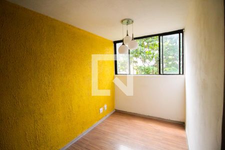 Sala de apartamento para alugar com 3 quartos, 65m² em Cidade Antônio Estevão de Carvalho, São Paulo