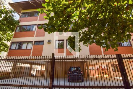 Apartamento para alugar com 65m², 2 quartos e 1 vaga Apartamento para alugar com 65m², 2 quartos e 1 vagaFachada