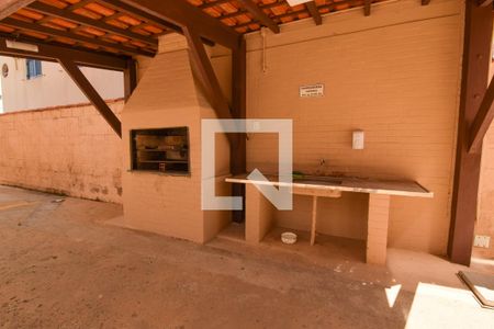 Apartamento para alugar com 65m², 2 quartos e 1 vaga Apartamento para alugar com 65m², 2 quartos e 1 vagaÁrea Comum - Churrasqueira