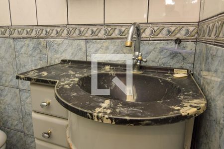 Banheiro da Suíte 1 de apartamento para alugar com 2 quartos, 65m² em Tombo, Guarujá