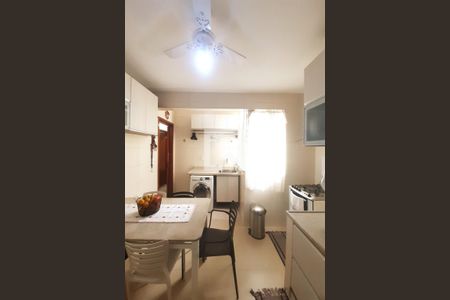 Apartamento à venda com 96m², 3 quartos e 2 vagasCozinha