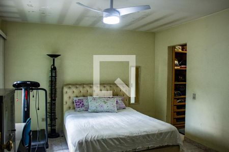 Casa à venda com 202m², 4 quartos e 3 vagasQuarto 2