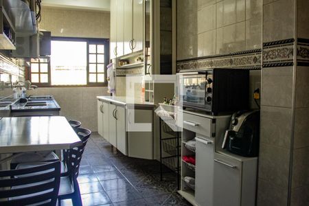 Casa à venda com 202m², 4 quartos e 3 vagasCozinha