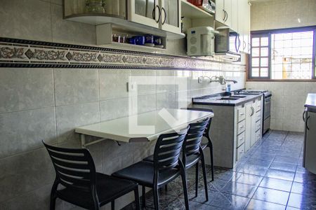 Casa à venda com 202m², 4 quartos e 3 vagasCozinha