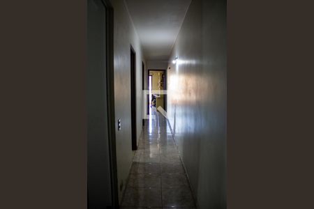 Casa à venda com 202m², 4 quartos e 3 vagasCorredor