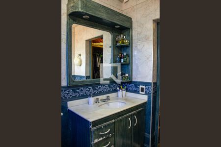 Casa à venda com 202m², 4 quartos e 3 vagasBanheiro do Quarto 2