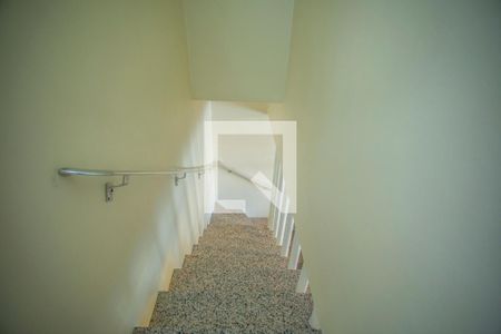 Escadas de casa à venda com 2 quartos, 120m² em Saúde, São Paulo