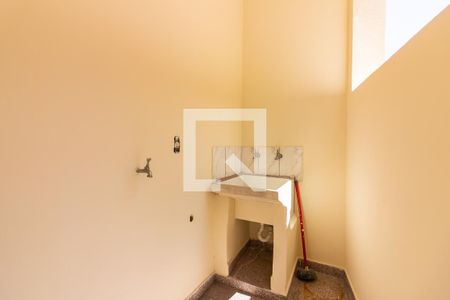 Casa para alugar com 40m², 1 quarto e sem vagaÁrea de Serviço 