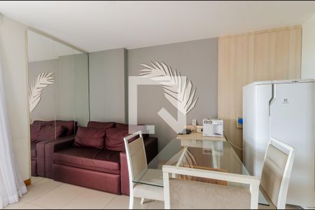 Sala/Cozinha de apartamento para alugar com 1 quarto, 50m² em Caminho das Árvores, Salvador