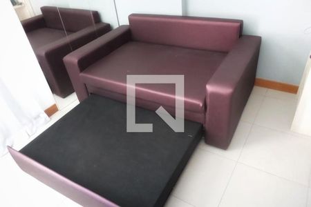 Detalhe Sala de apartamento para alugar com 1 quarto, 50m² em Caminho das Árvores, Salvador