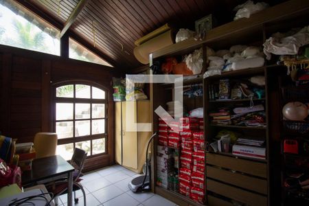 Casa à venda com 2700m², 4 quartos e 5 vagasQuarto 2