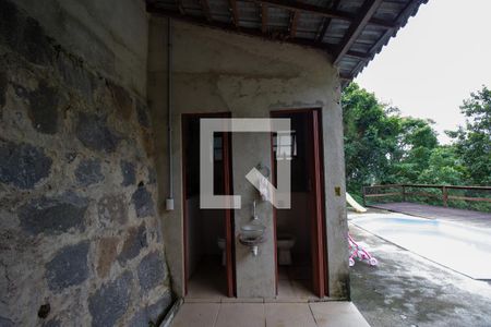 Casa à venda com 2700m², 4 quartos e 5 vagasLavabo da Área Gourmet