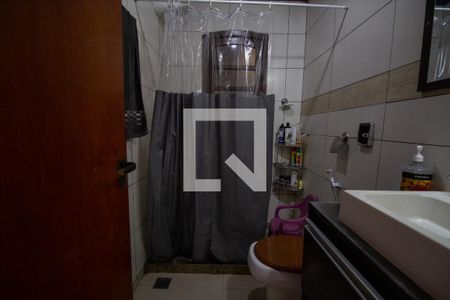 Casa à venda com 2700m², 4 quartos e 5 vagasBanheiro da Suíte