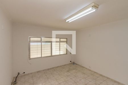 Sala de casa para alugar com 4 quartos, 170m² em Jardim Aeroporto, São Paulo