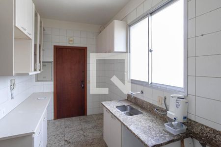 Cozinha de apartamento para alugar com 3 quartos, 85m² em São Pedro, Belo Horizonte