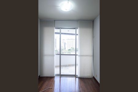 Varanda da sala  de apartamento para alugar com 3 quartos, 85m² em São Pedro, Belo Horizonte