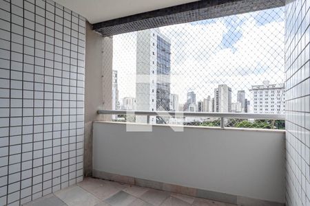 Apartamento para alugar com 85m², 3 quartos e 2 vagas Apartamento para alugar com 85m², 3 quartos e 2 vagasVaranda da sala