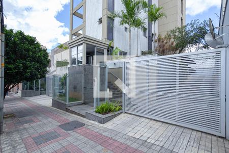 Apartamento para alugar com 85m², 3 quartos e 2 vagas Apartamento para alugar com 85m², 3 quartos e 2 vagasFachada