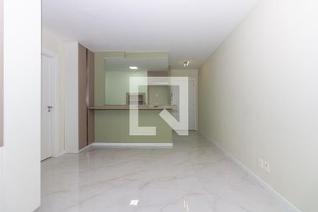 Sala de kitnet/studio para alugar com 1 quarto, 43m² em Petrópolis, Porto Alegre