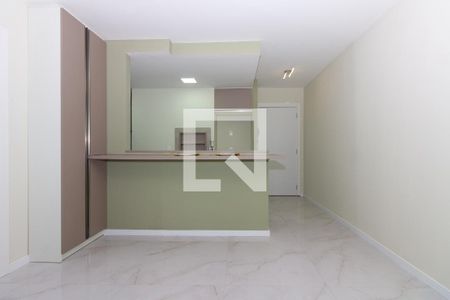 Sala de kitnet/studio para alugar com 1 quarto, 43m² em Petrópolis, Porto Alegre