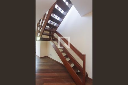 Apartamento para alugar com 183m², 3 quartos e 2 vagasESCADAS