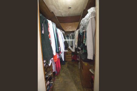 Casa à venda com 200m², 2 quartos e 2 vagasQuarto 2 - Closet