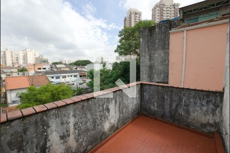 Casa à venda com 200m², 2 quartos e 2 vagasBanheiro - Sacada